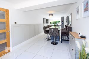 Photo 26- click for photo gallery